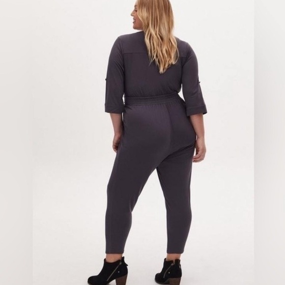 Torrid 2 jumpsuit studio knit - Picture 3 of 10